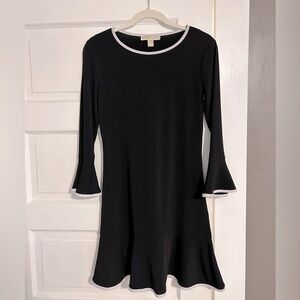 Michael Kors black dress with bell sleeves. Size S. Never worn!
